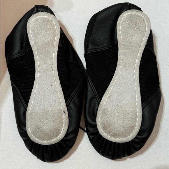 Little girls size 12, dance shoes - Picture 2 of 2
